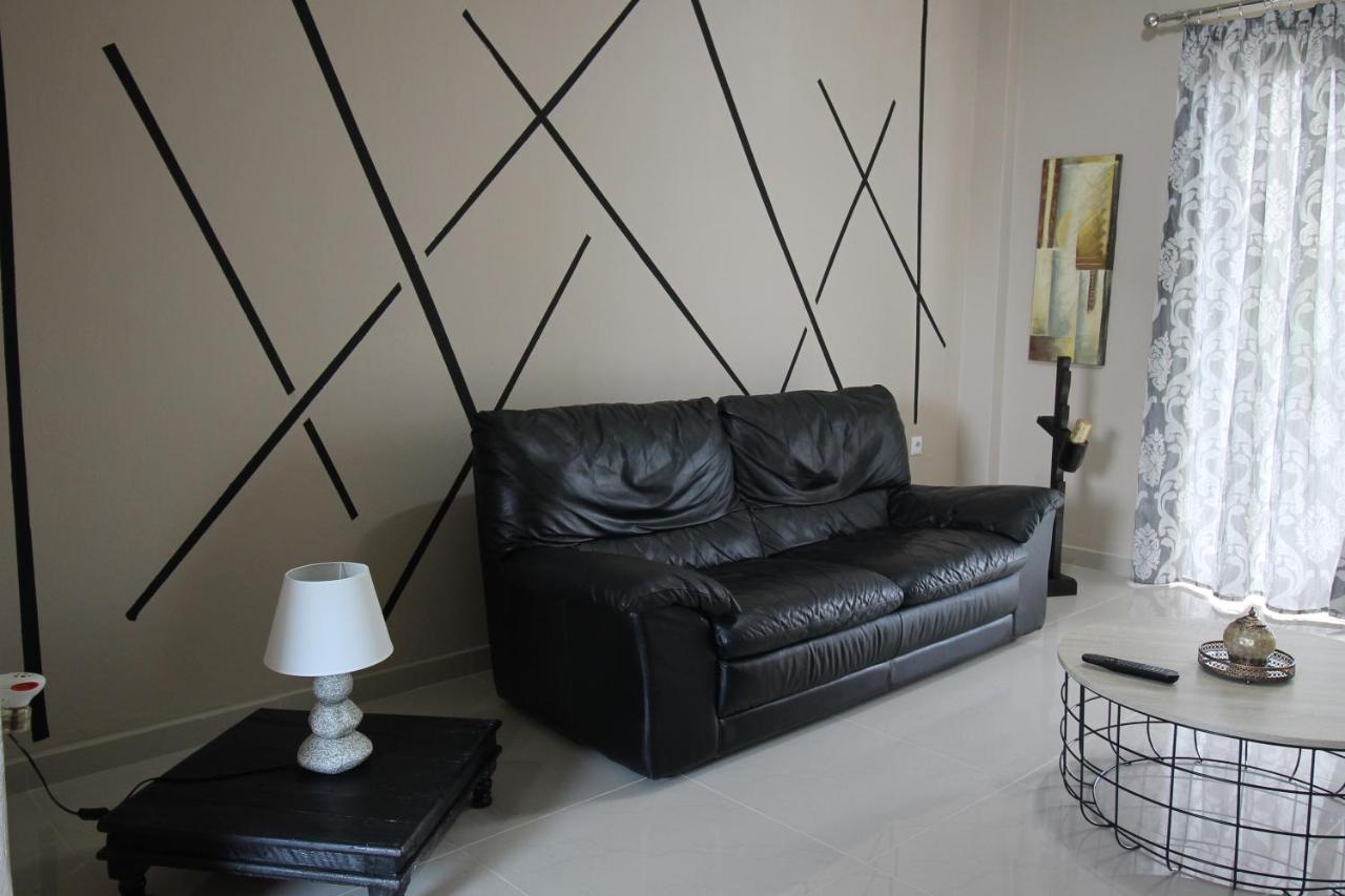 Markópoulon Christa'S Home Near Ath Airport מראה חיצוני תמונה